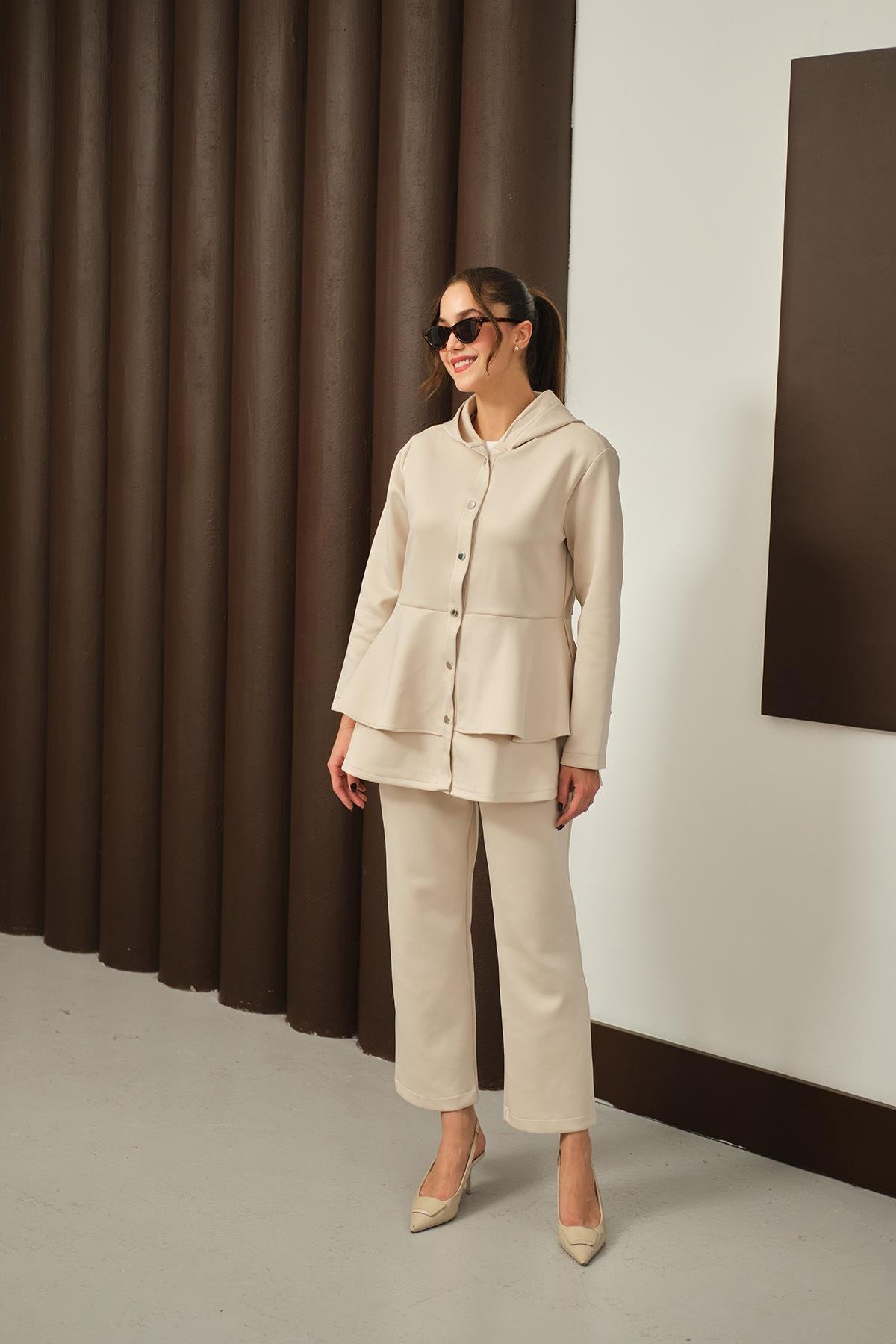 Gold Düğme Detay İkili Takım Krem