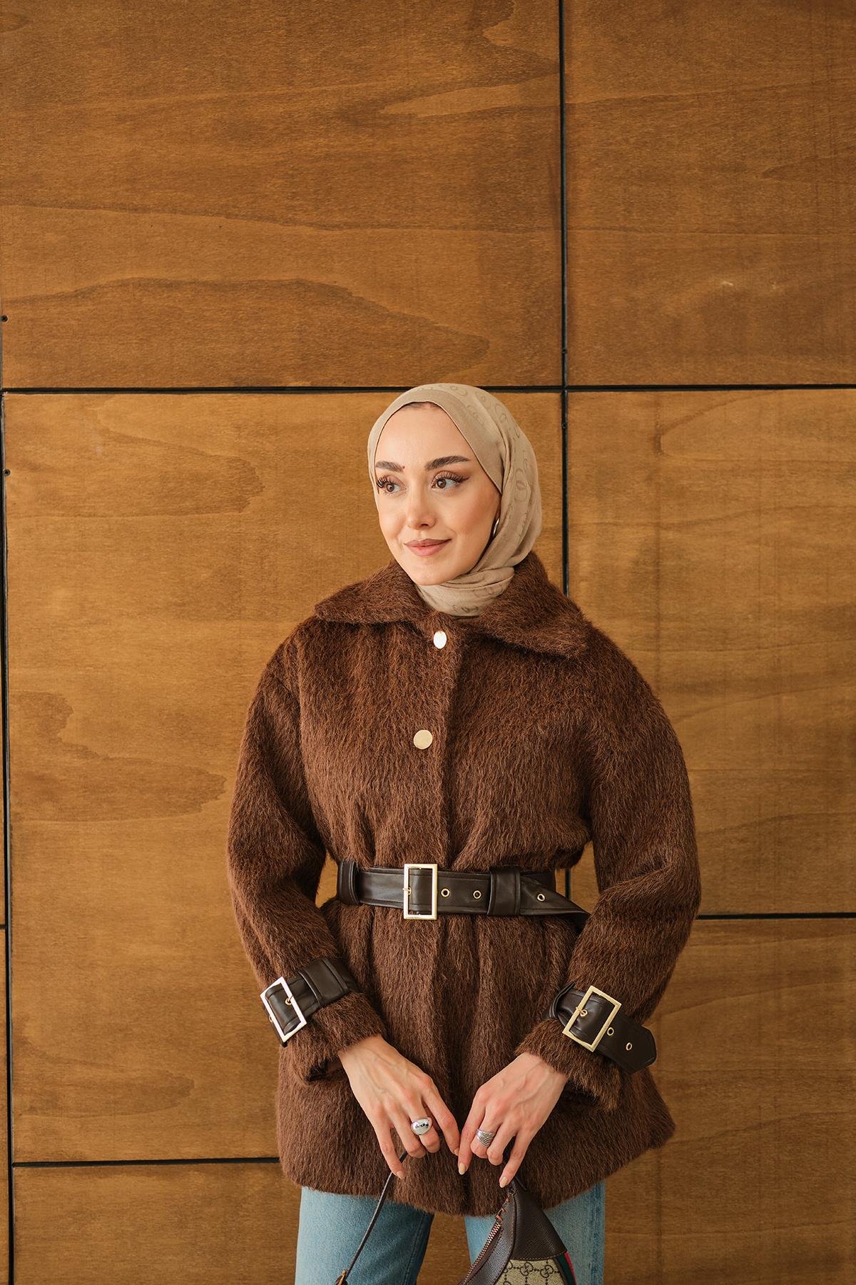 Gold Düğme Detay Kemerli Ceket Kahverengi