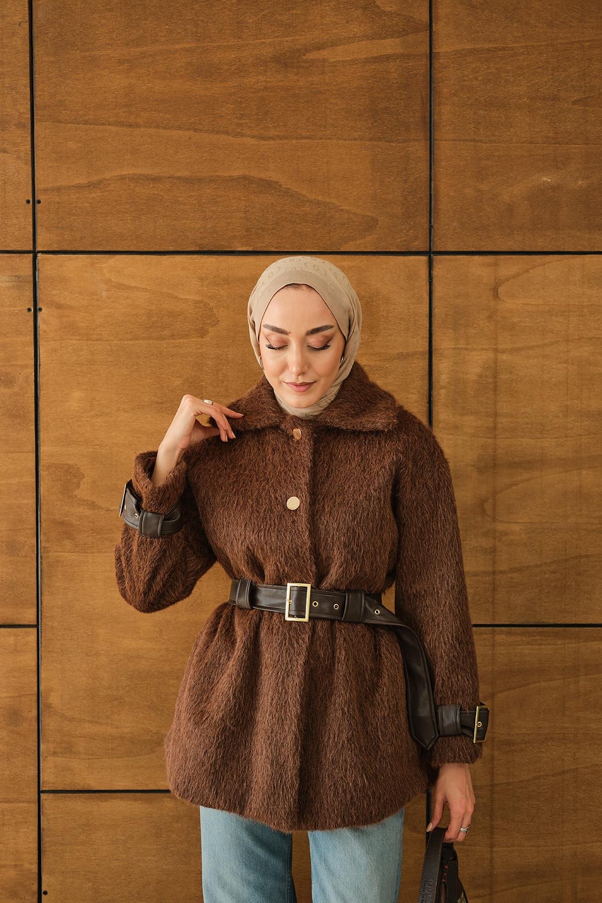 Gold Düğme Detay Kemerli Ceket Kahverengi