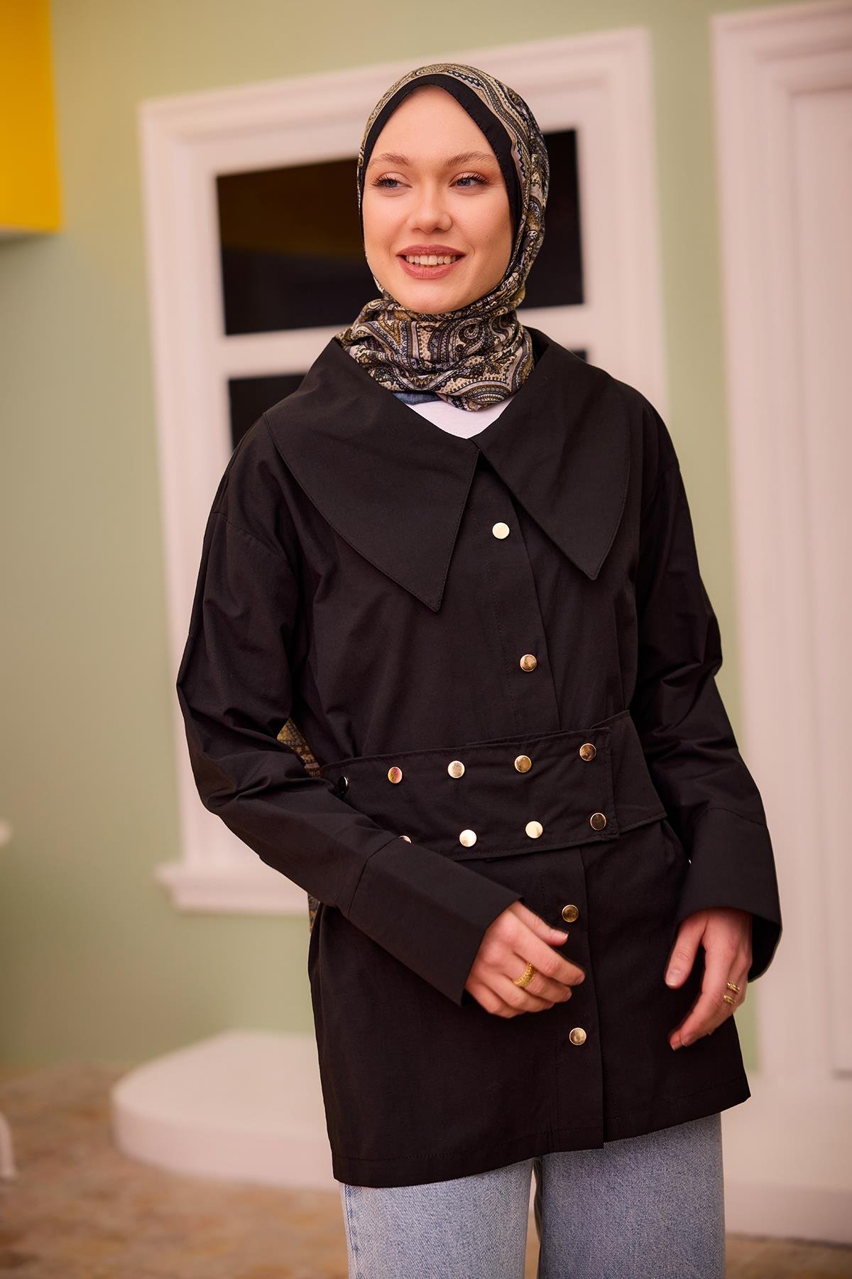 Gold Düğme Ve Kemer Detaylı Gömlek Siyah