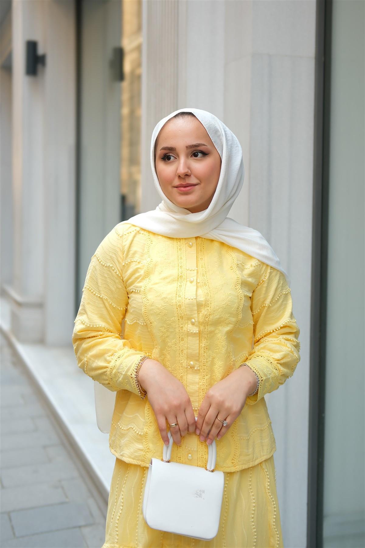 Güpür Detaylı Takım Sarı