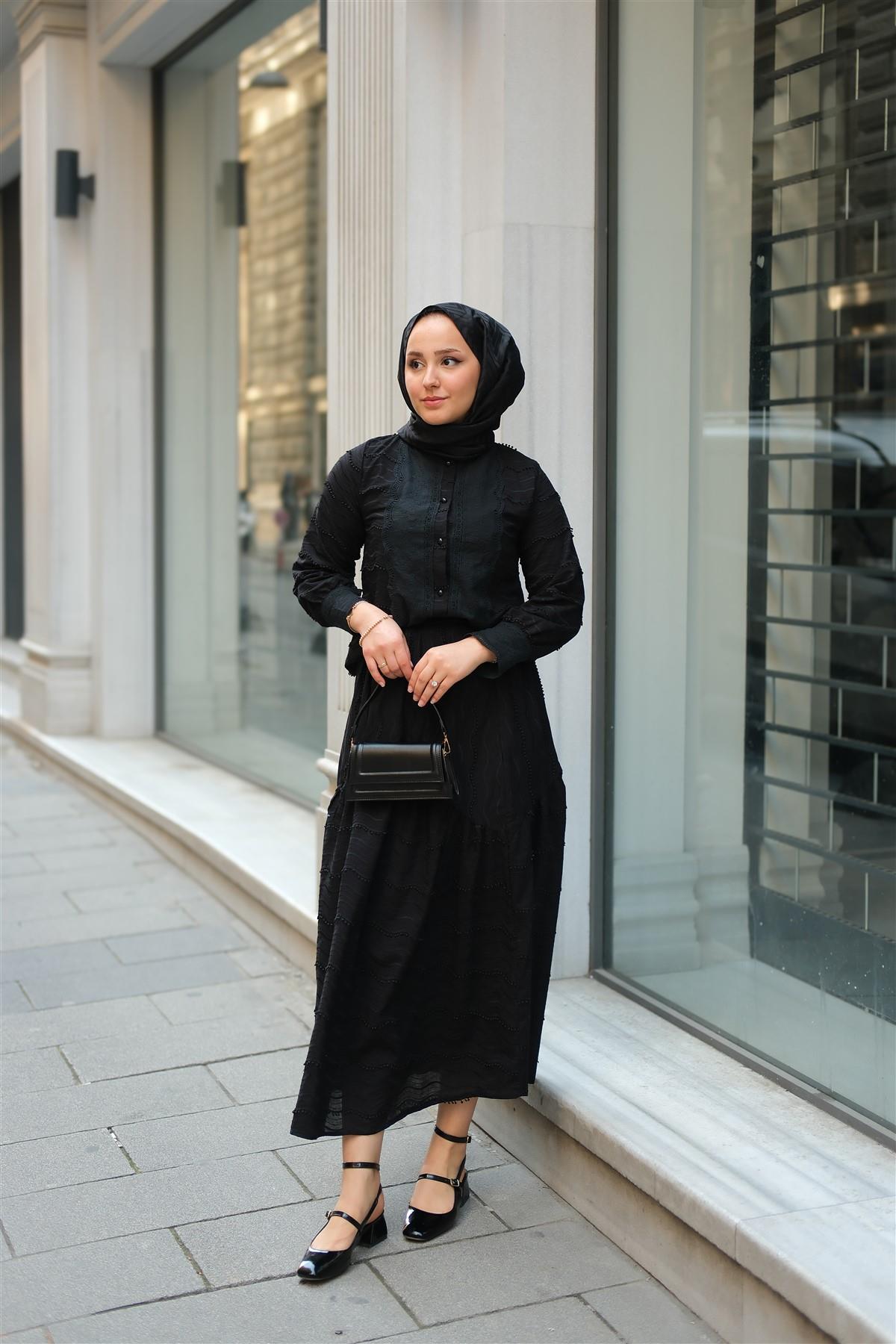 Güpür Detaylı Takım Siyah