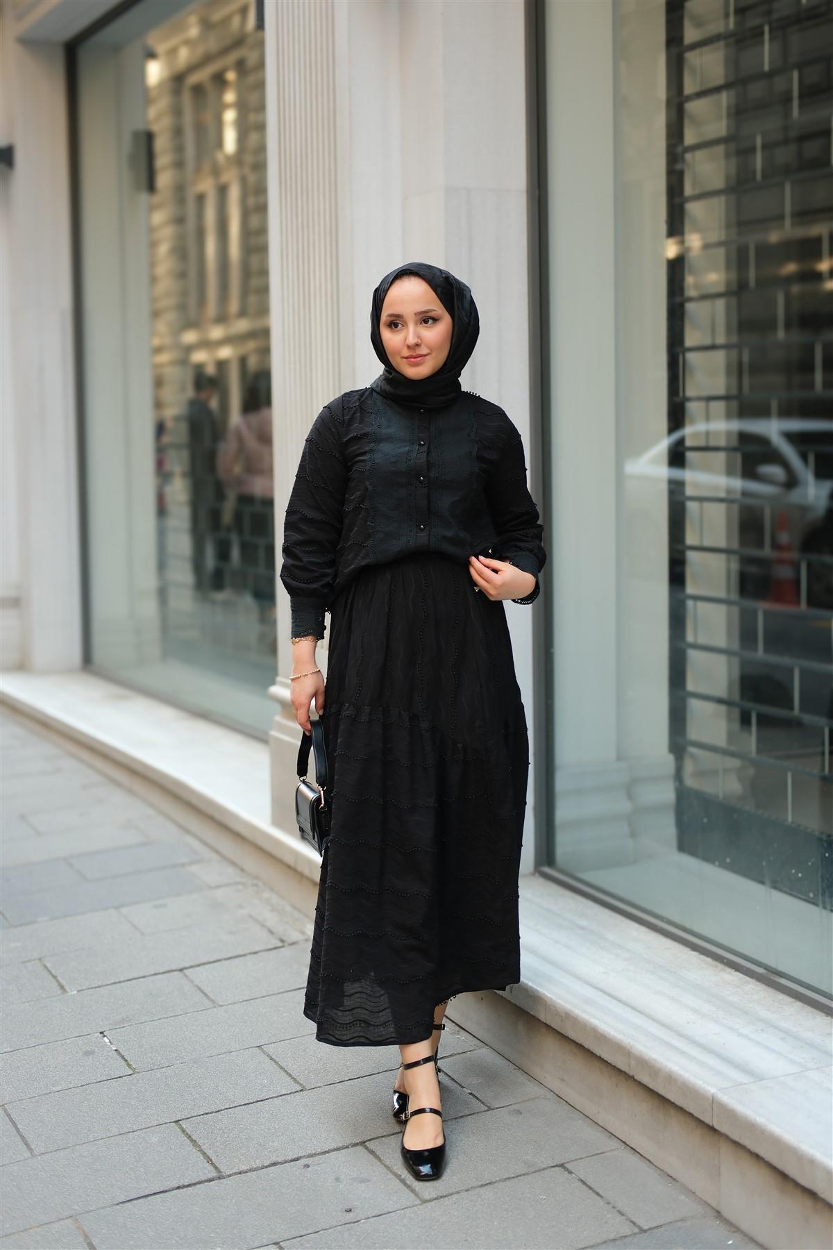 Güpür Detaylı Takım Siyah