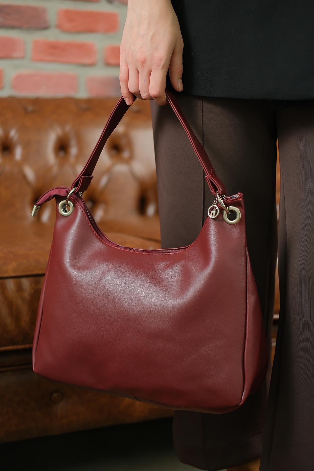 Halka Detay Salaş Omuz Çanta Bordo