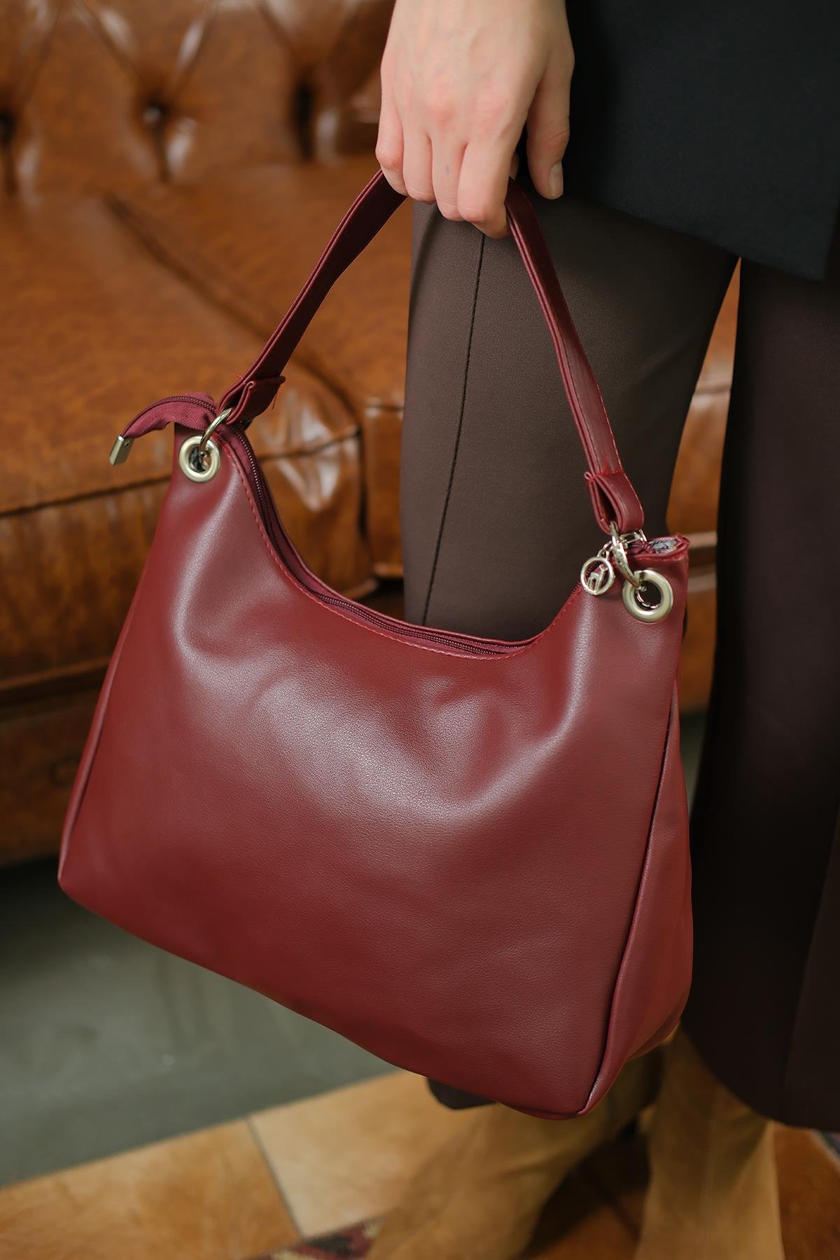 Halka Detay Salaş Omuz Çanta Bordo