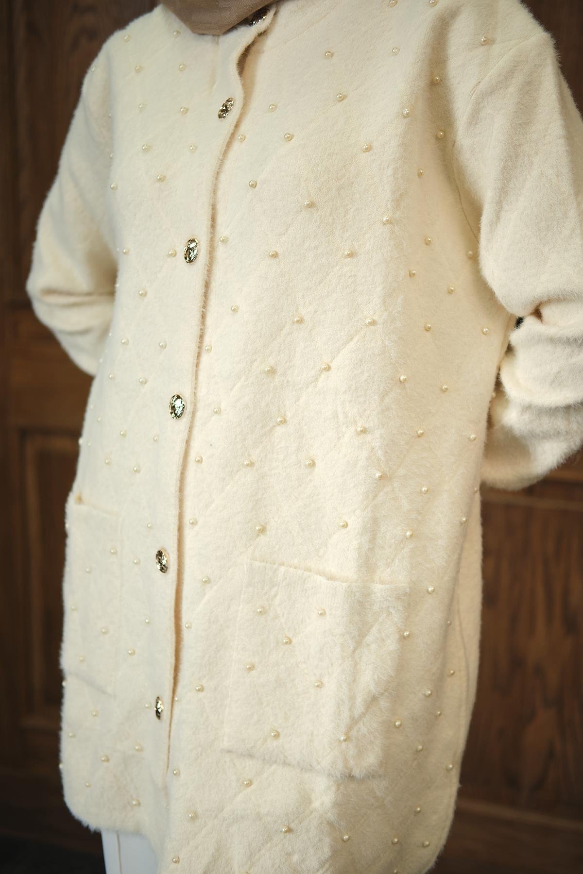 İnci Detaylı Triko Hırka Ekru