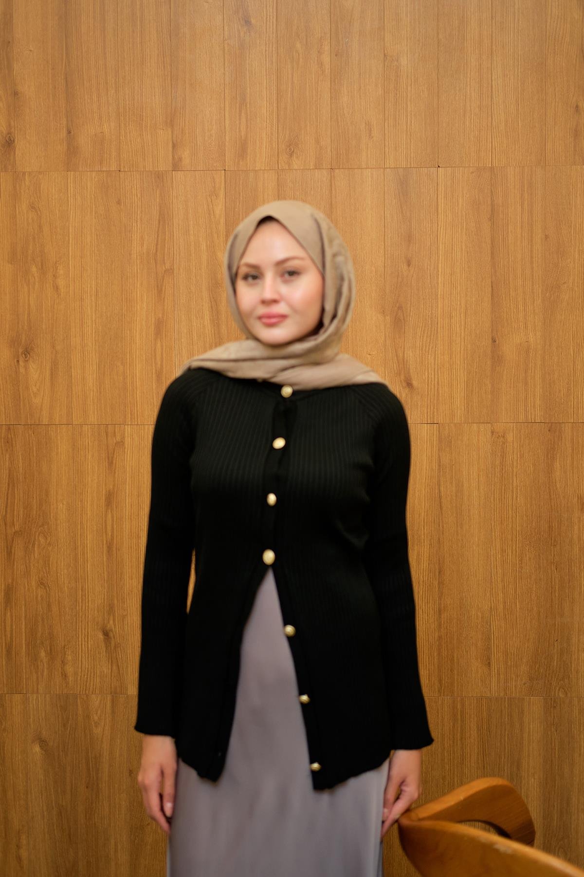 Kabartma Çizgi Detaylı Hırka Siyah