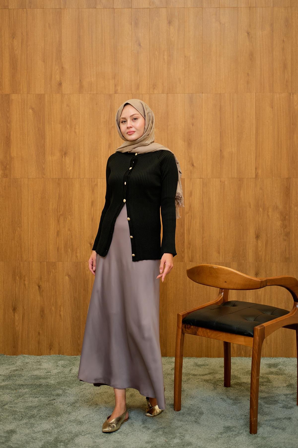 Kabartma Çizgi Detaylı Hırka Siyah