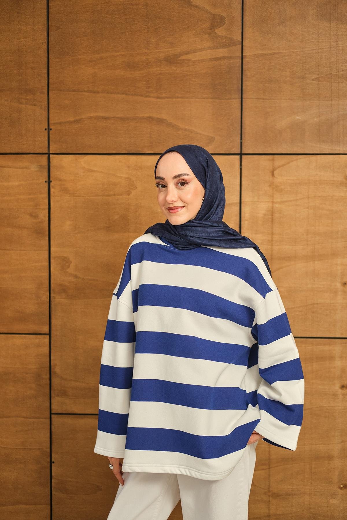 Kalın Çizgili Sweat Lacivert