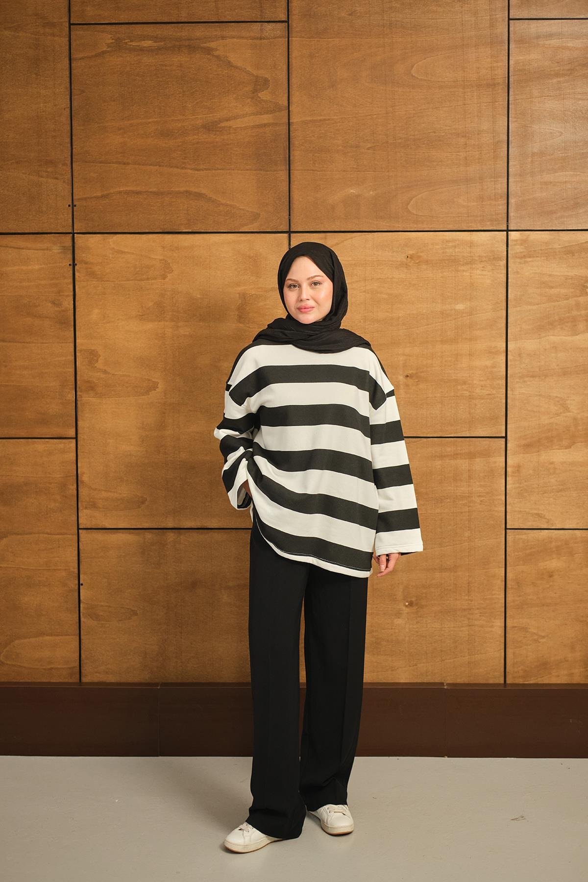 Kalın Çizgili Sweat Siyah