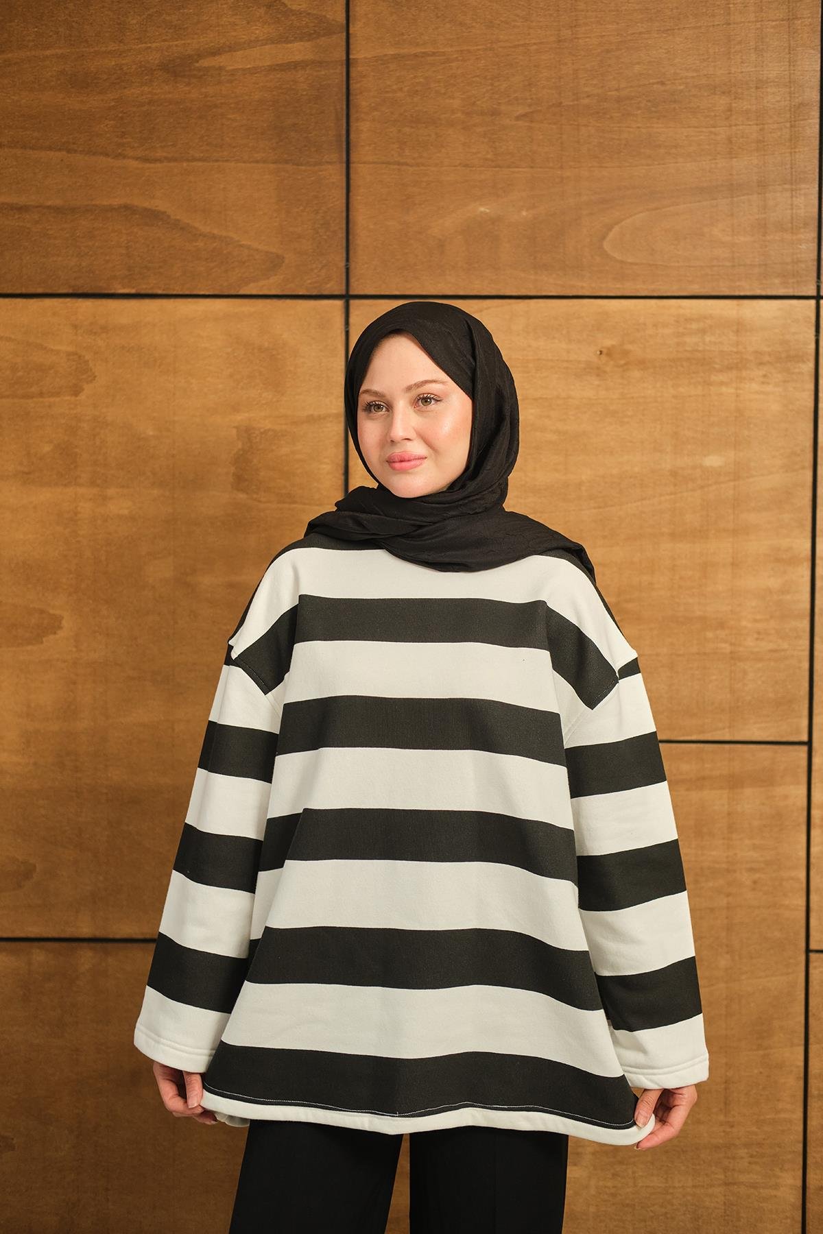 Kalın Çizgili Sweat Siyah