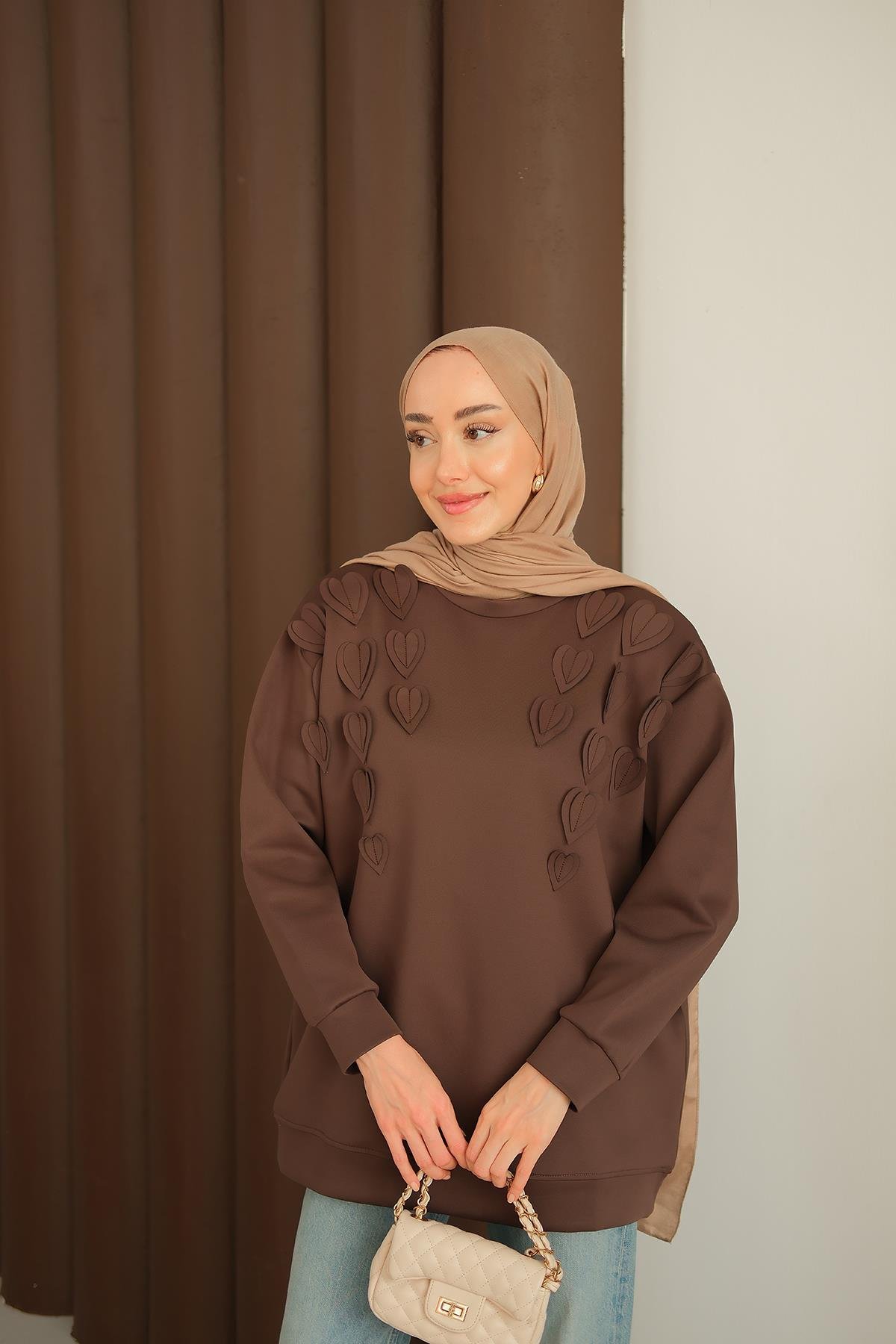 Kalp Detaylı Tunik Kahverengi
