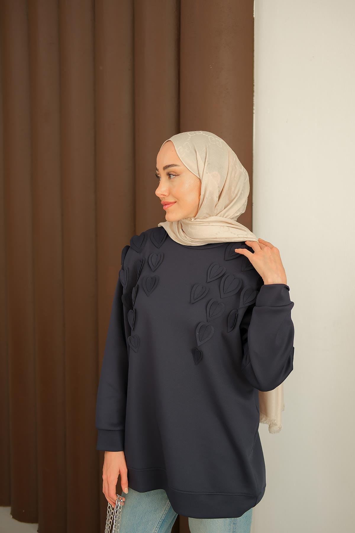 Kalp Detaylı Tunik Lacivert