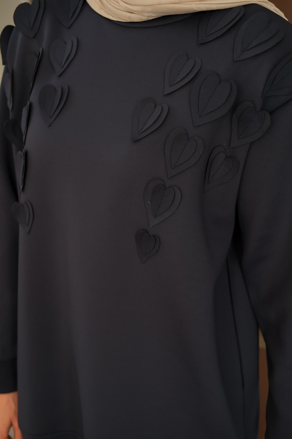 Kalp Detaylı Tunik Lacivert