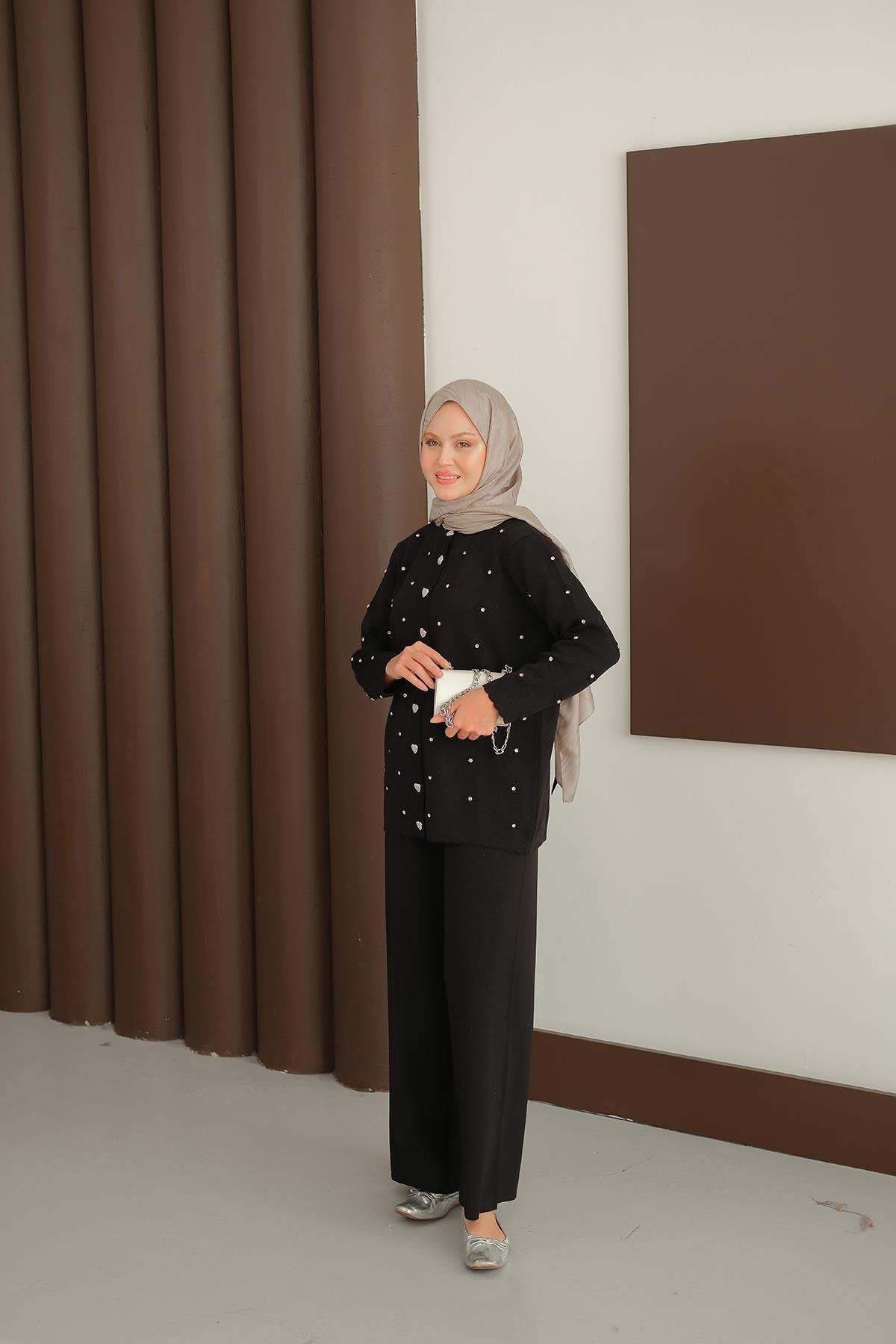 Kalp Düğme Detay Triko Takım Siyah