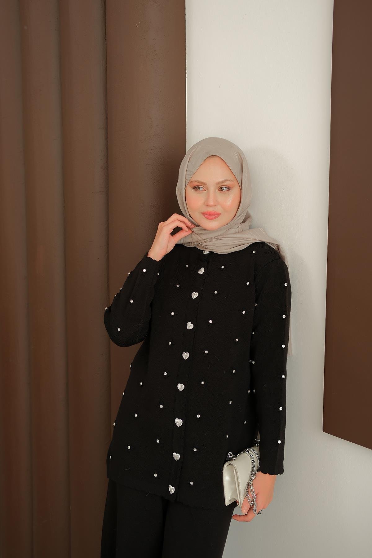 Kalp Düğme Detay Triko Takım Siyah