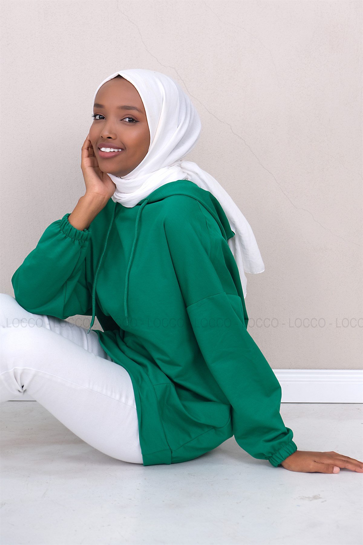 Uygun Fiyatlı KANGURU CEPLI KAPSONLU SWEAT BENETTON YESIL | Loccomoda.com 
