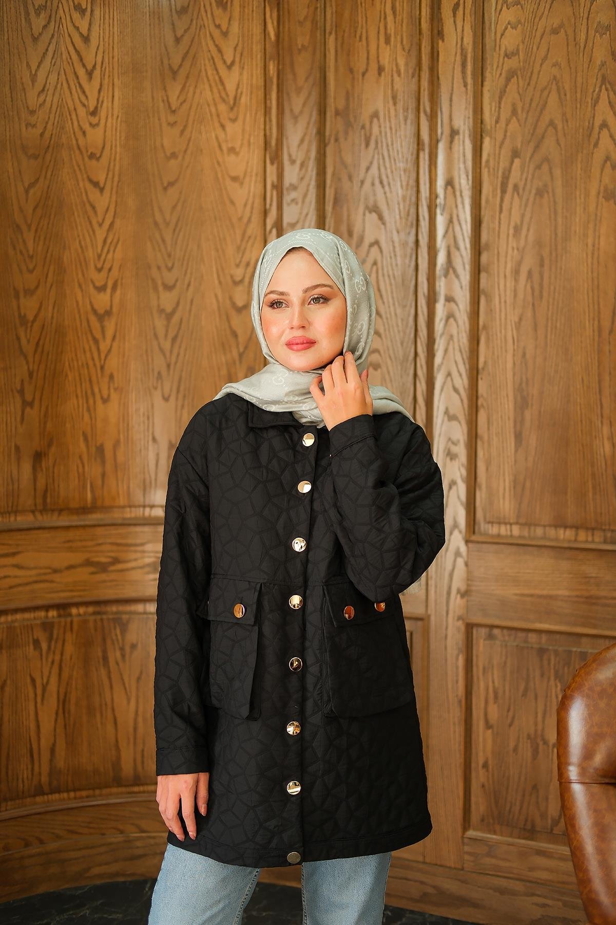 Kapitone Desen Gold Düğme Detay Ceket Siyah