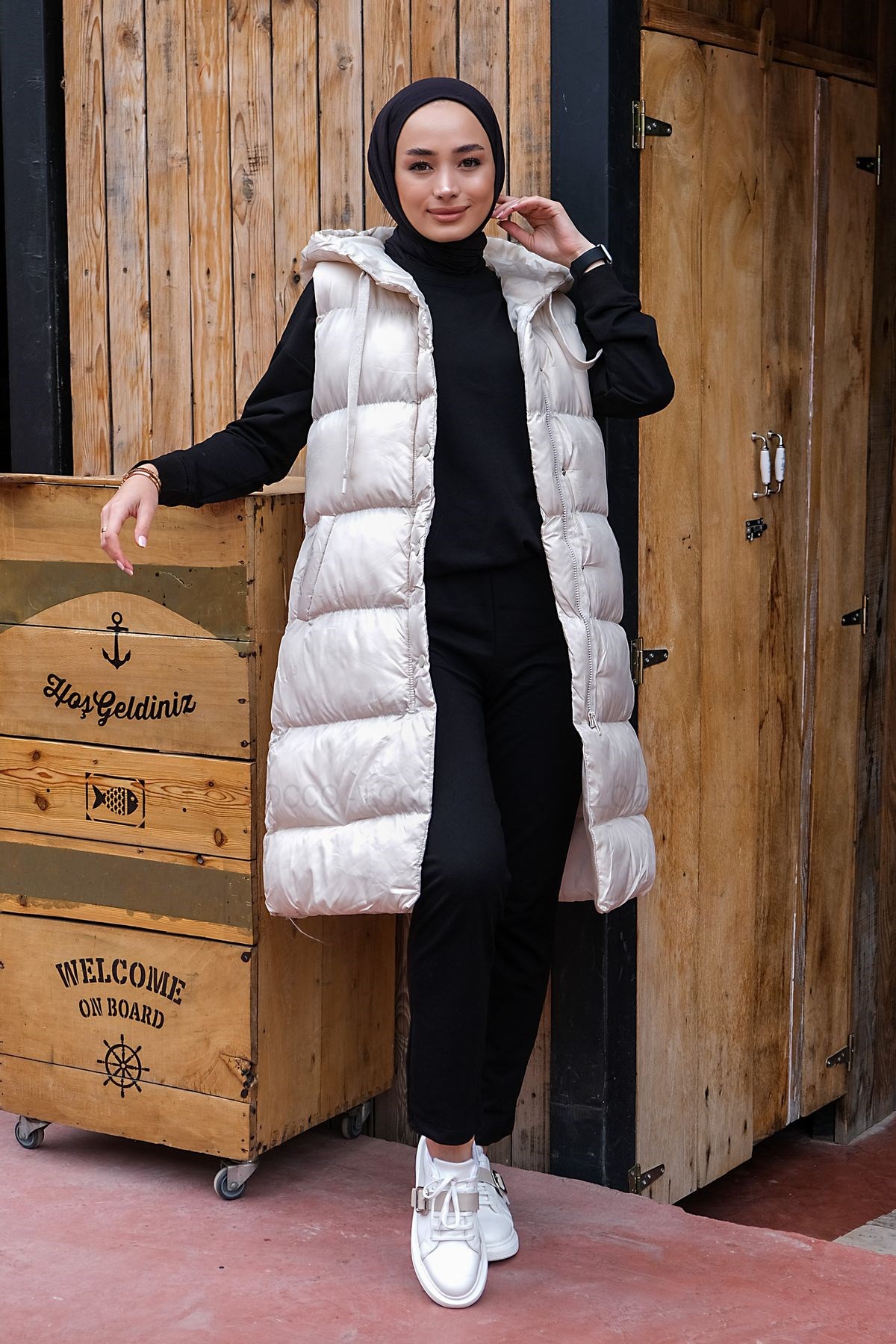 Uygun Fiyatlı KAPSONLU SISME YELEK KREM | Loccomoda.com 
