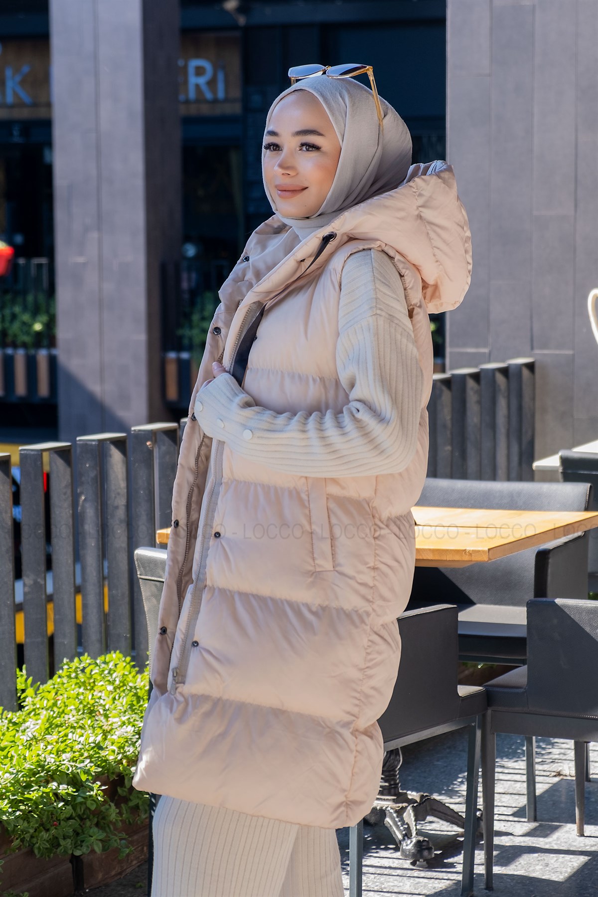 Uygun Fiyatlı KAPSONLU SISME YELEK KREM | Loccomoda.com 