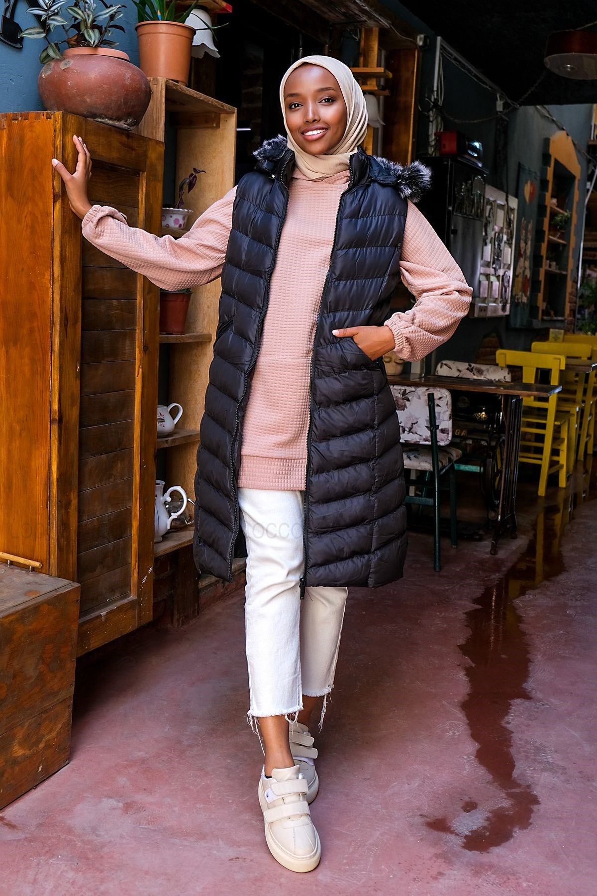 Uygun Fiyatlı KAPSONLU SISME YELEK SIYAH | Loccomoda.com 