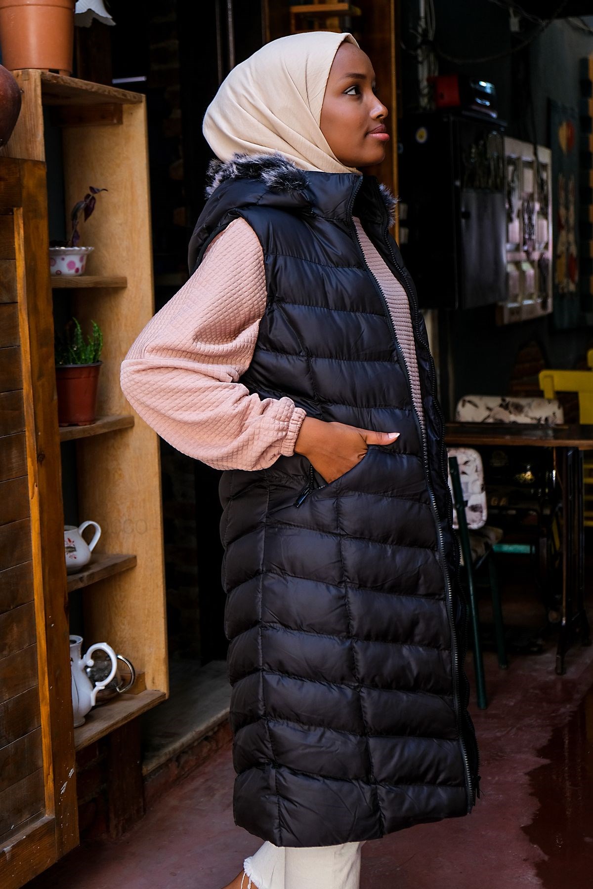 Uygun Fiyatlı KAPSONLU SISME YELEK SIYAH | Loccomoda.com 