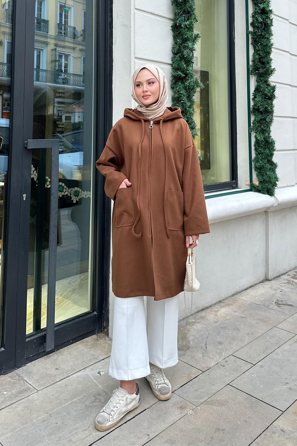 Kapüşonlu Fermuarlı Ara Boy Kaşe Taba