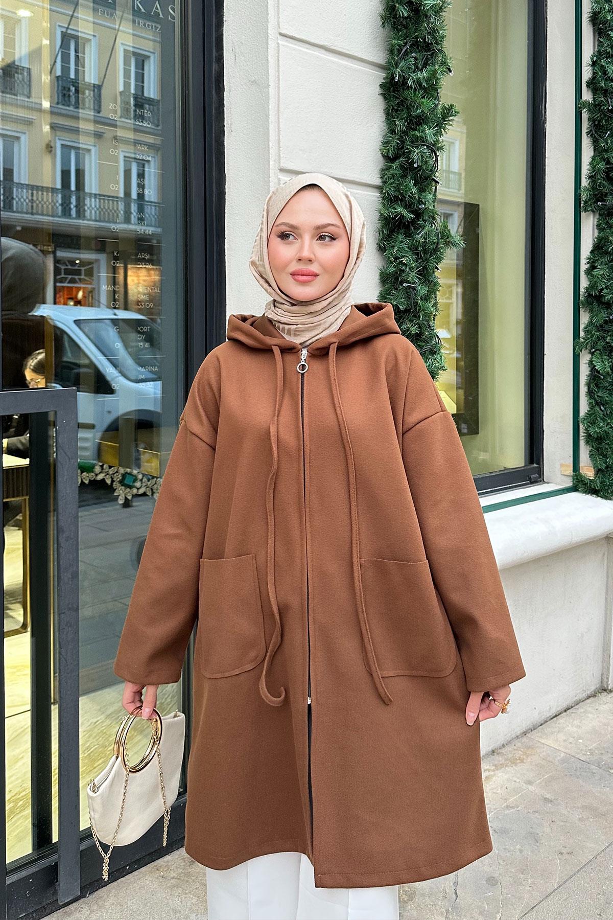 Kapüşonlu Fermuarlı Ara Boy Kaşe Taba