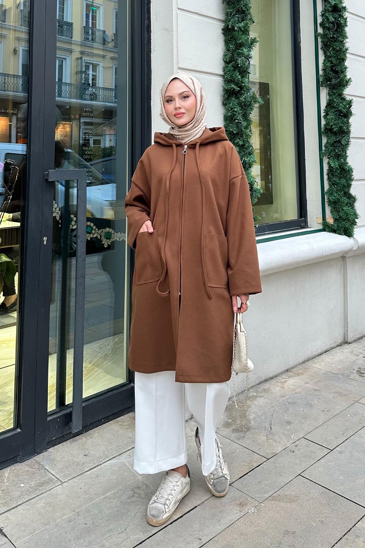 Kapüşonlu Fermuarlı Ara Boy Kaşe Taba