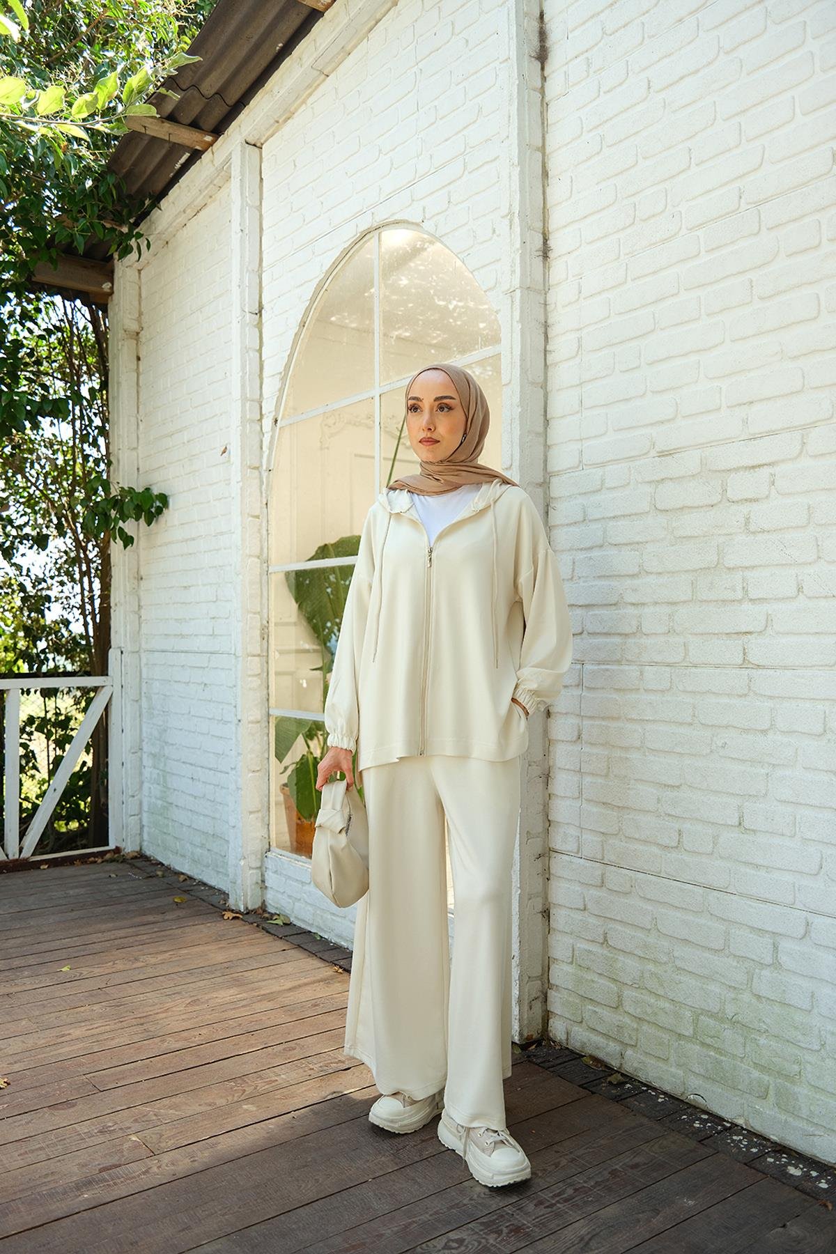 Kapüşonlu İkili Takım Ekru