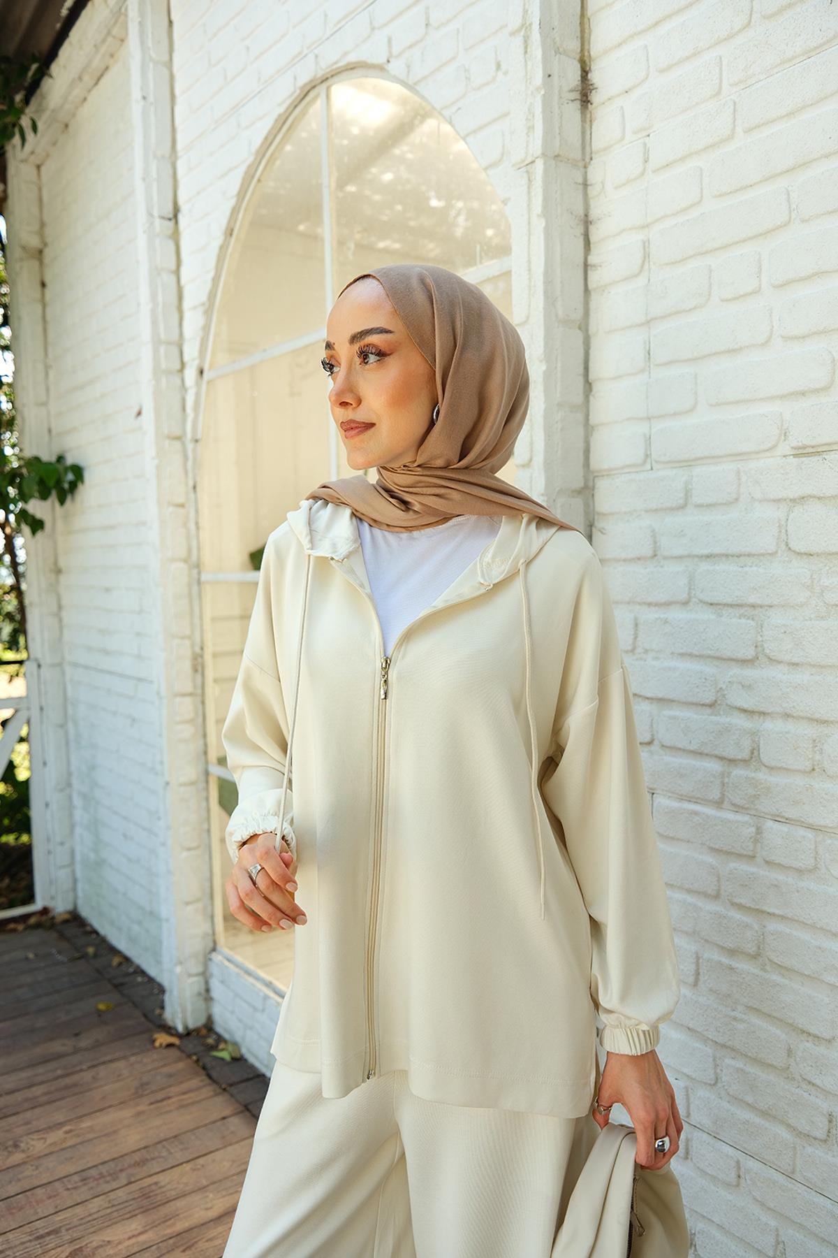 Kapüşonlu İkili Takım Ekru
