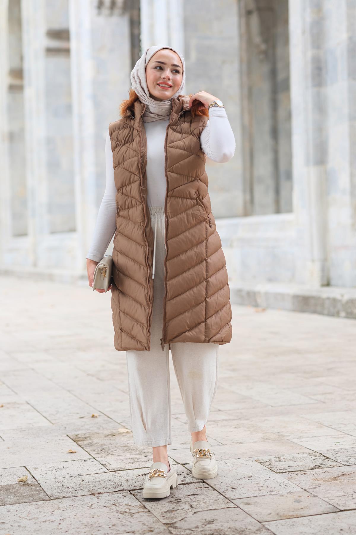 Kapüşonlu Kolsuz Şişme Yelek Taba