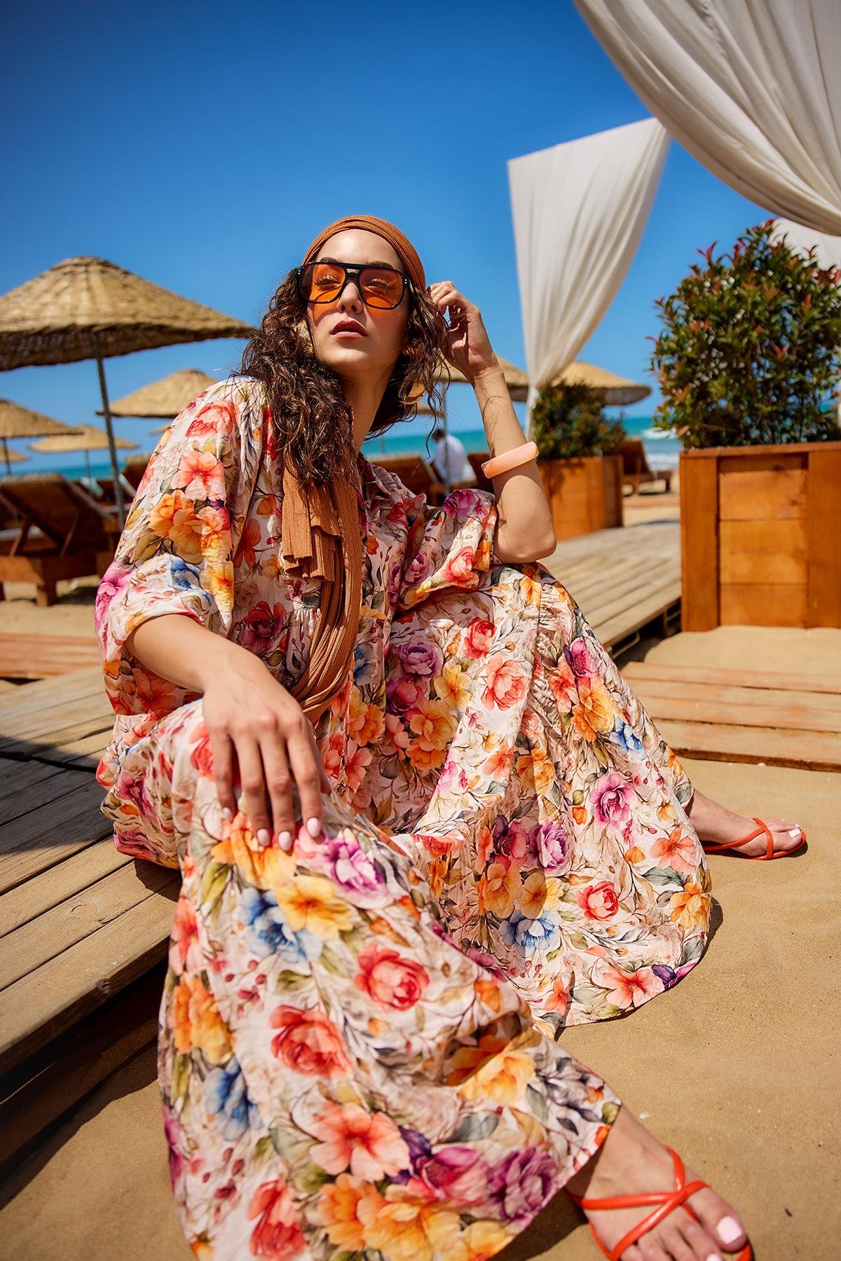 Karışık Çiçek Desen Elbise Krem