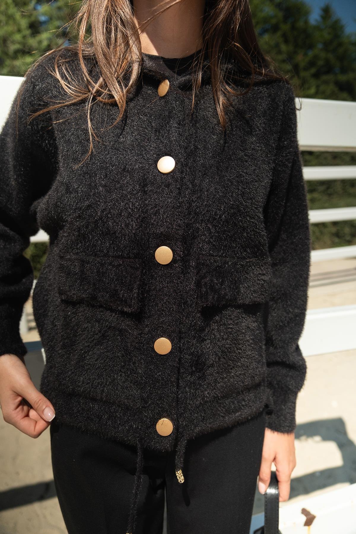 Kaüpşonlu Kısa Triko Ceket Siyah