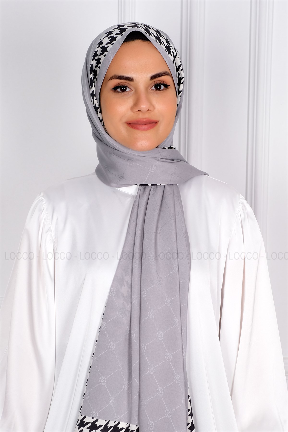 Uygun Fiyatlı KAZ AYAGI DESENLI SAL GRI | Loccomoda.com 