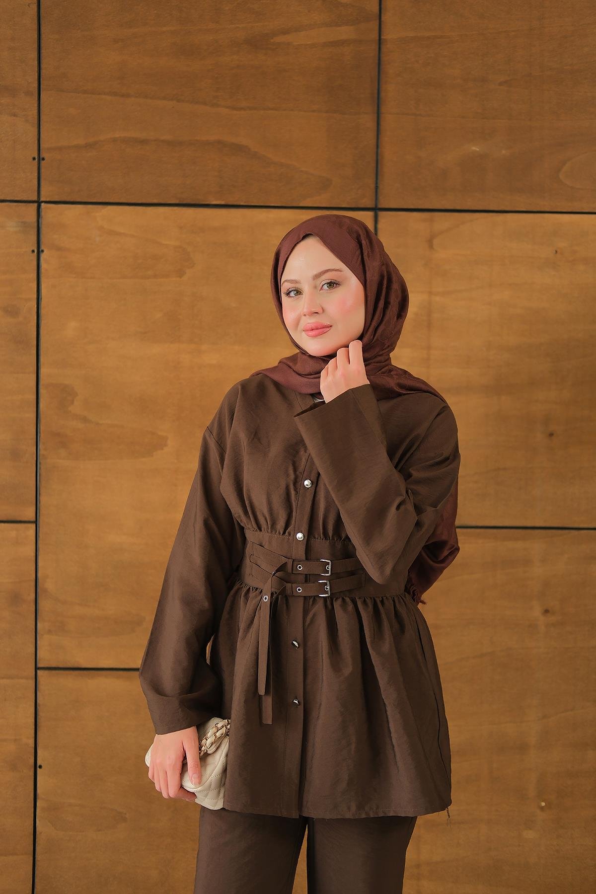 Kemer Detay İkili Takım Kahverengi