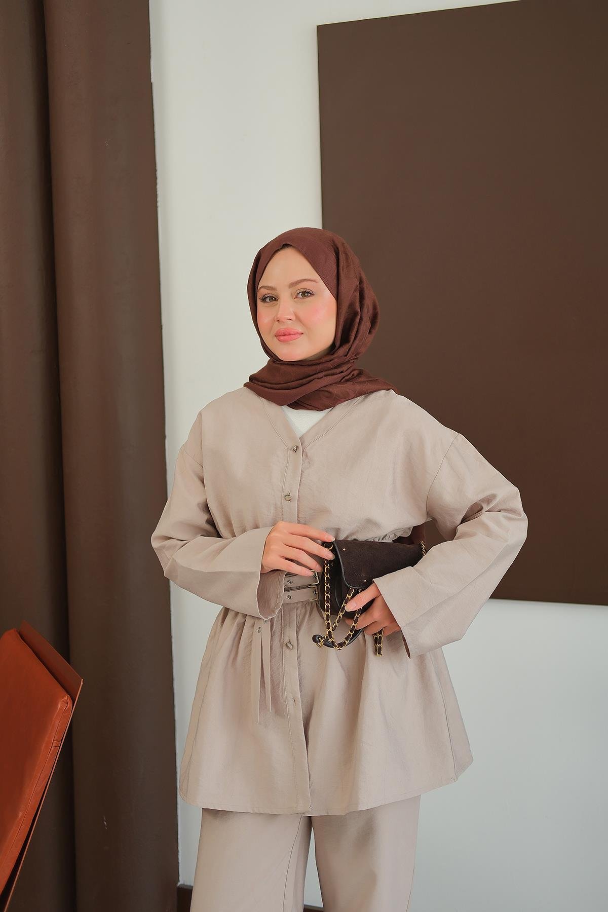 Kemer Detay İkili Takım Krem