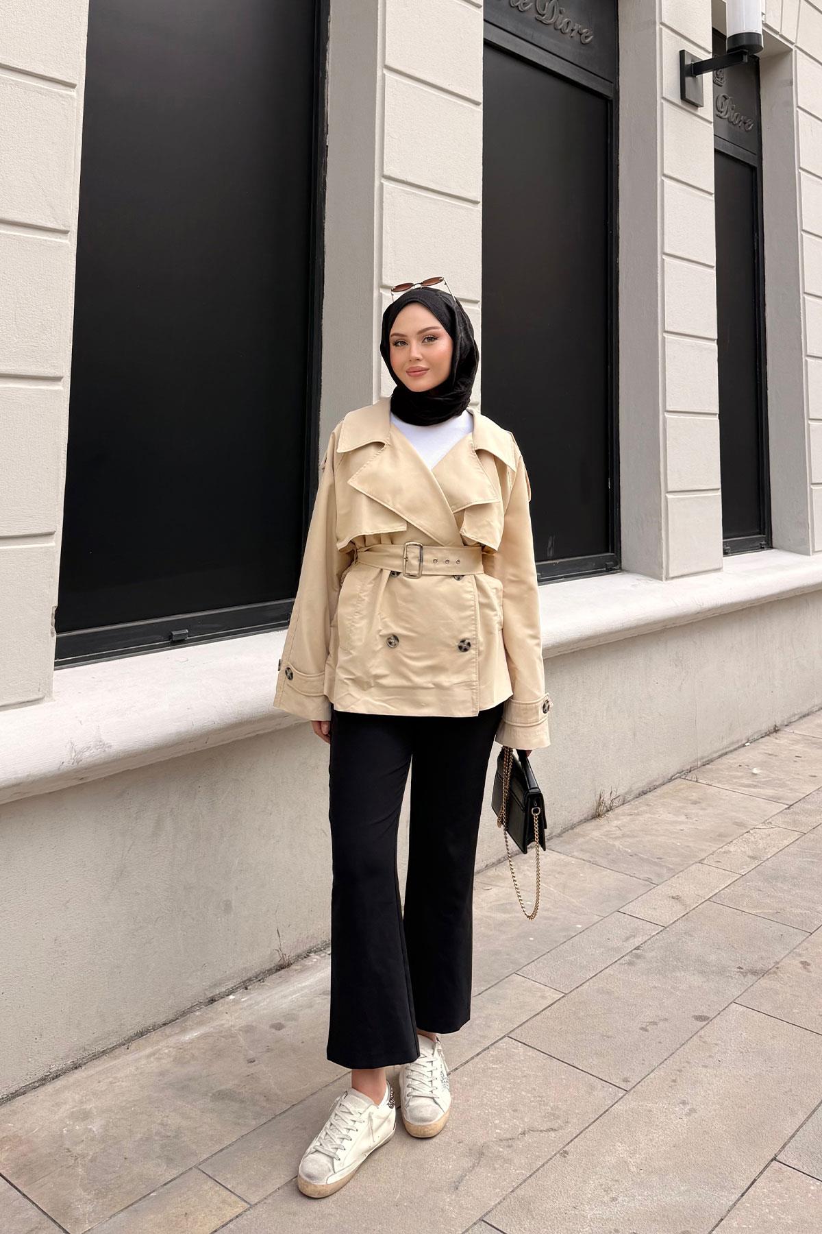 Kemer Detay Kısa Trenç Krem