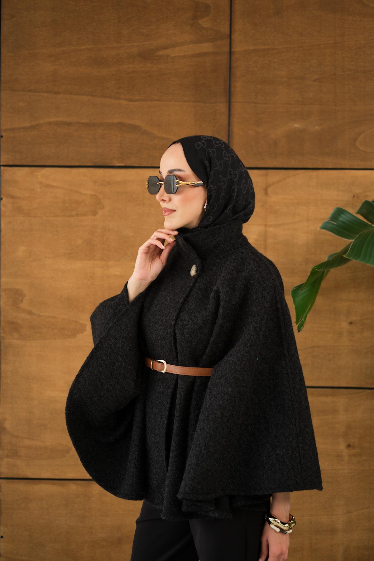 Kemer Detaylı Panço Siyah