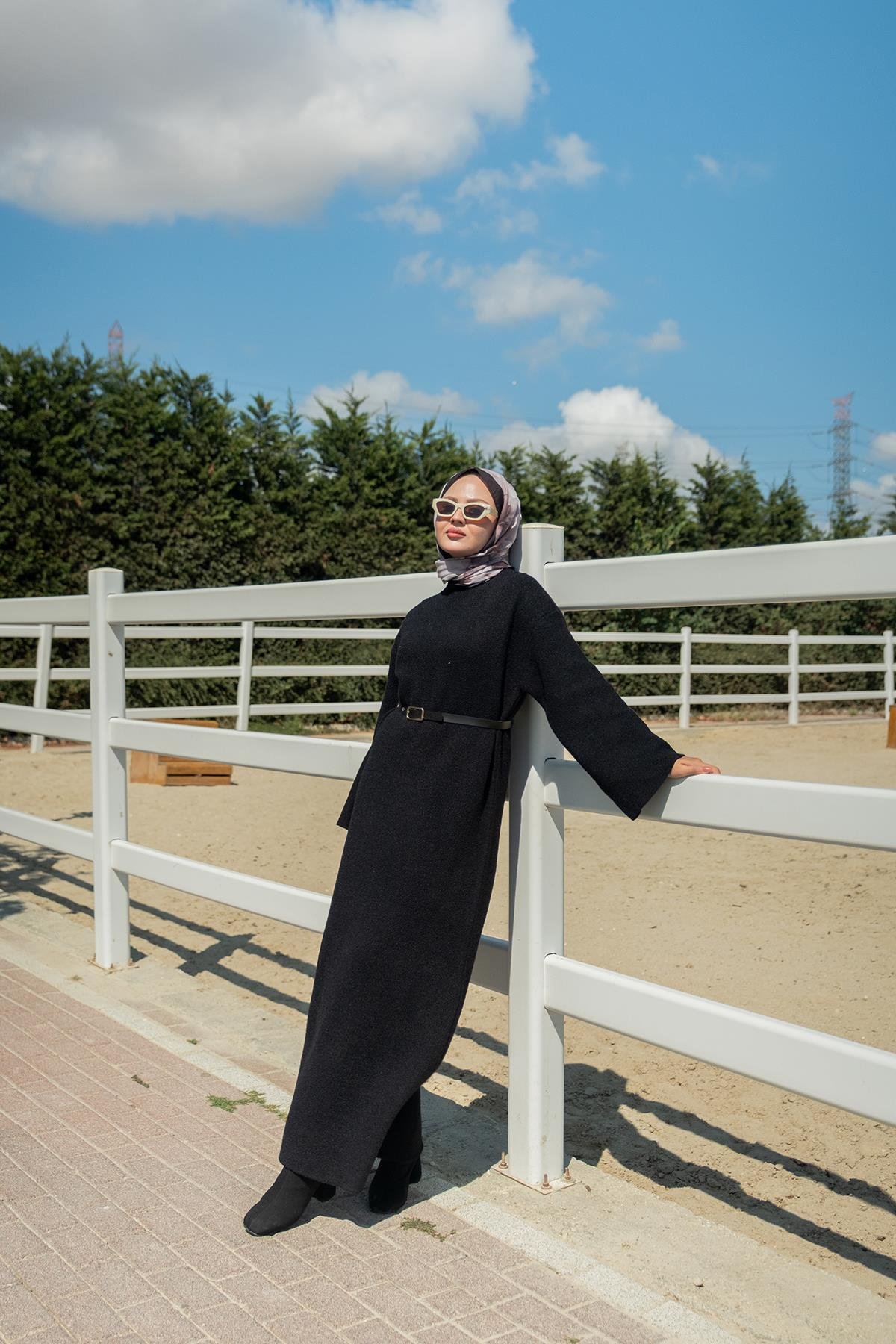 Kemerli Triko Elbise Siyah