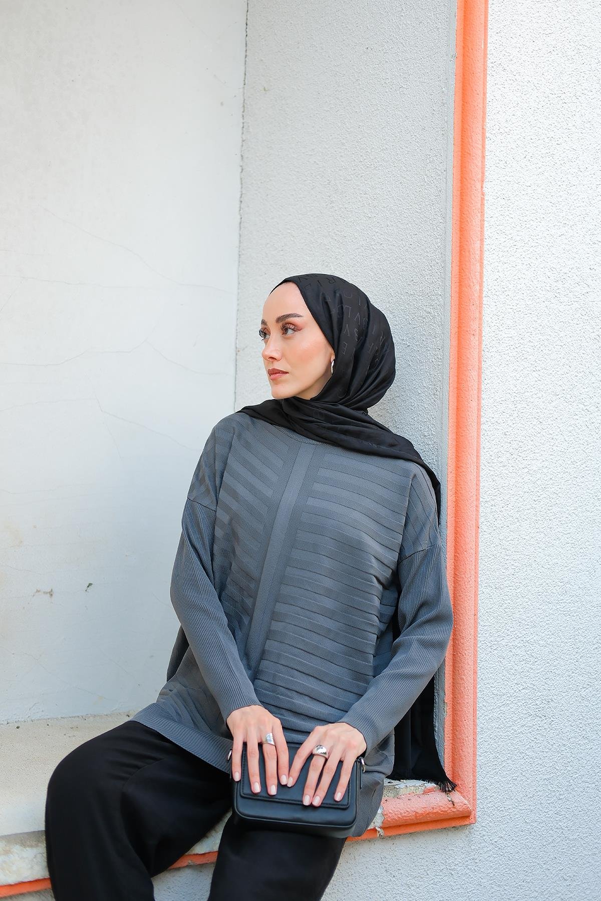 Kendinden Çizgi Desen Tunik Füme