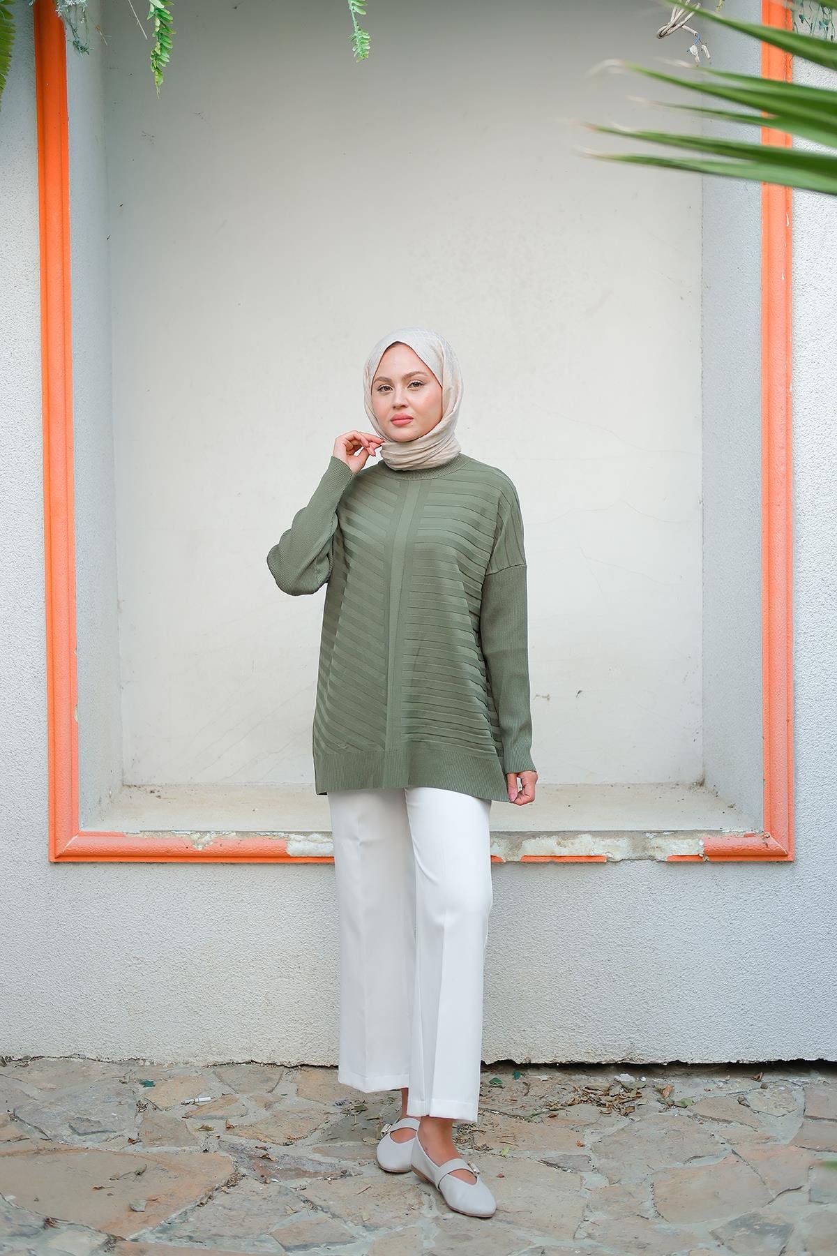 Kendinden Çizgi Desen Tunik Haki Yeşil