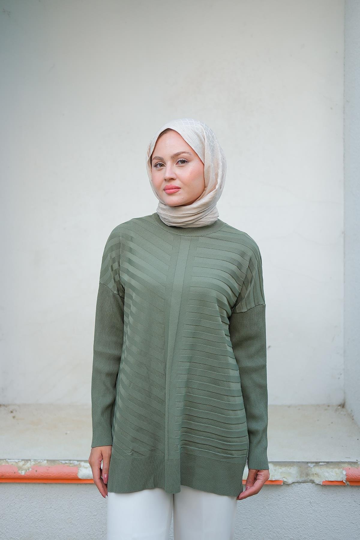 Kendinden Çizgi Desen Tunik Haki Yeşil