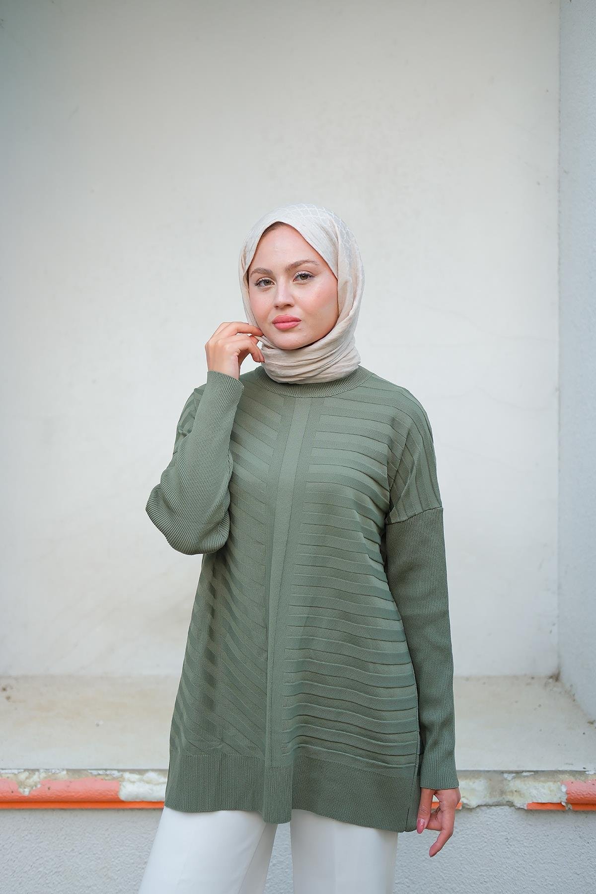 Kendinden Çizgi Desen Tunik Haki Yeşil