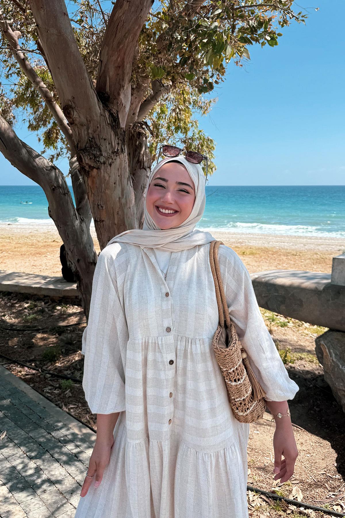 Kendinden Çizgi Desenli Elbise Krem