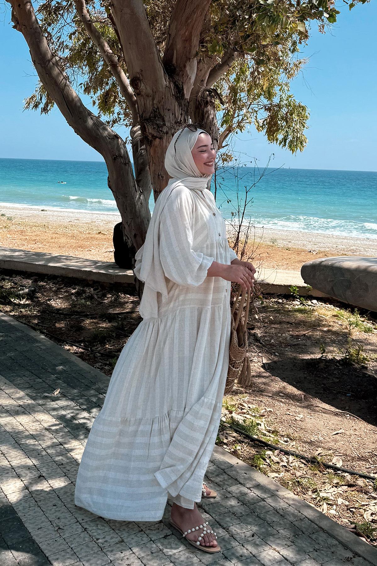 Kendinden Çizgi Desenli Elbise Krem