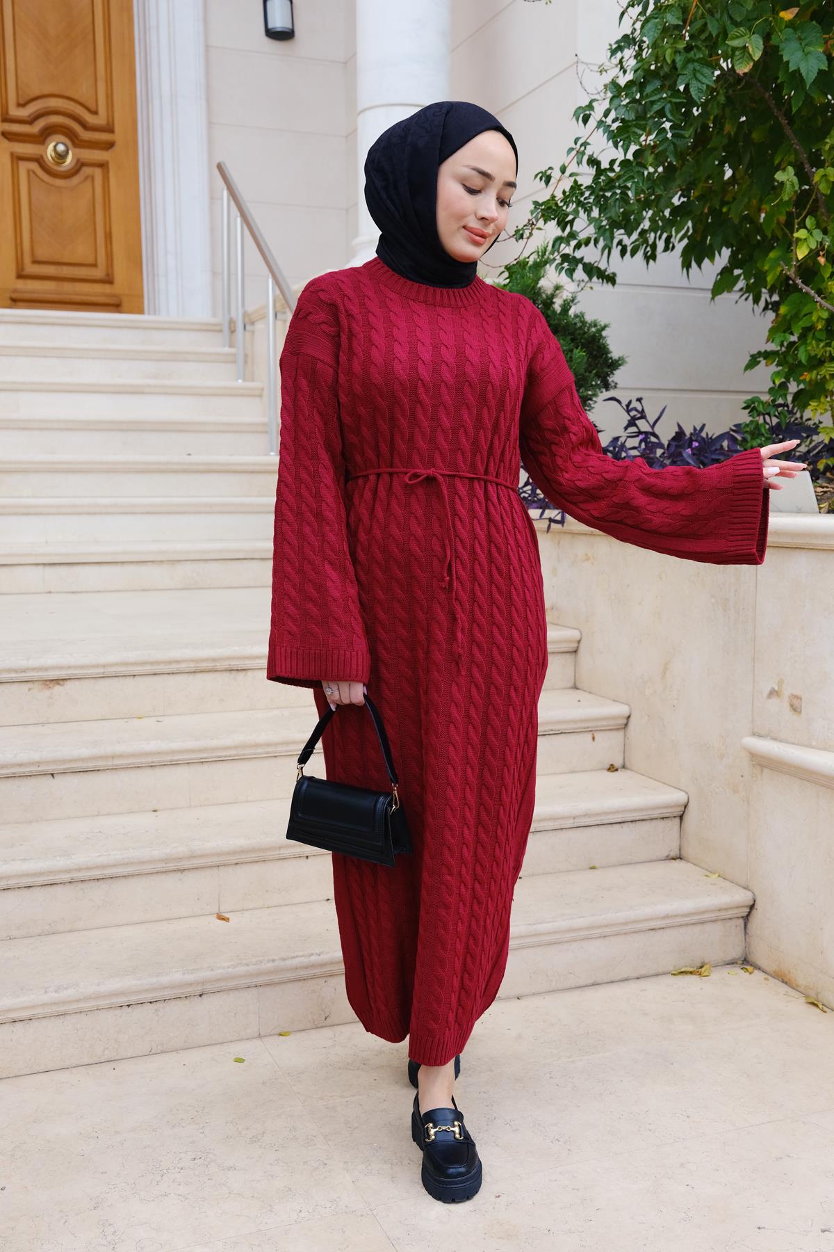 Kendinden Desenli Bel Bağlamalı Elbise Kırmızı