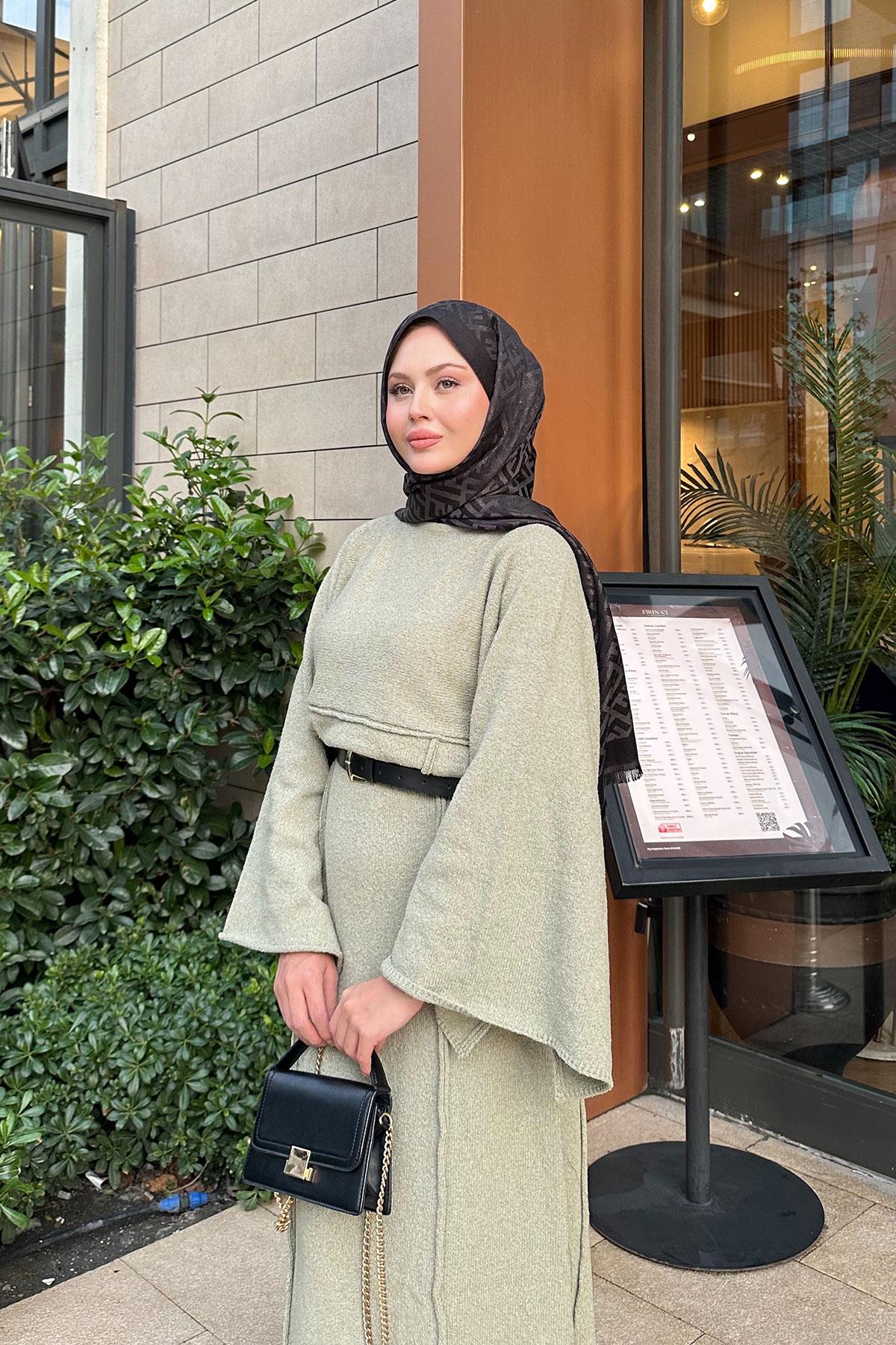 Kendinden Desenli Kraş Elbise Yeşil