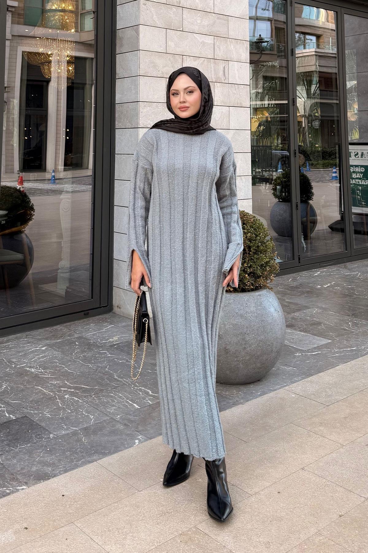 Kendinden Desenli Triko Elbise Gri