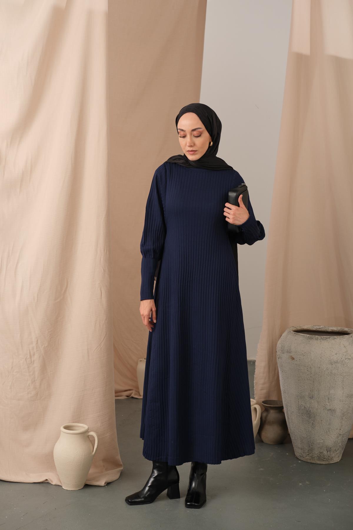 Kendinden Desenli Triko Elbise Lacivert